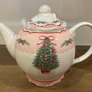 New Porcelain 222 Fifth Pinkmas Tea Pot